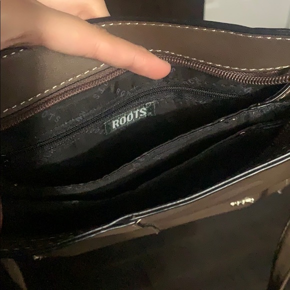 Authentic Roots crossbody - Picture 5 of 5